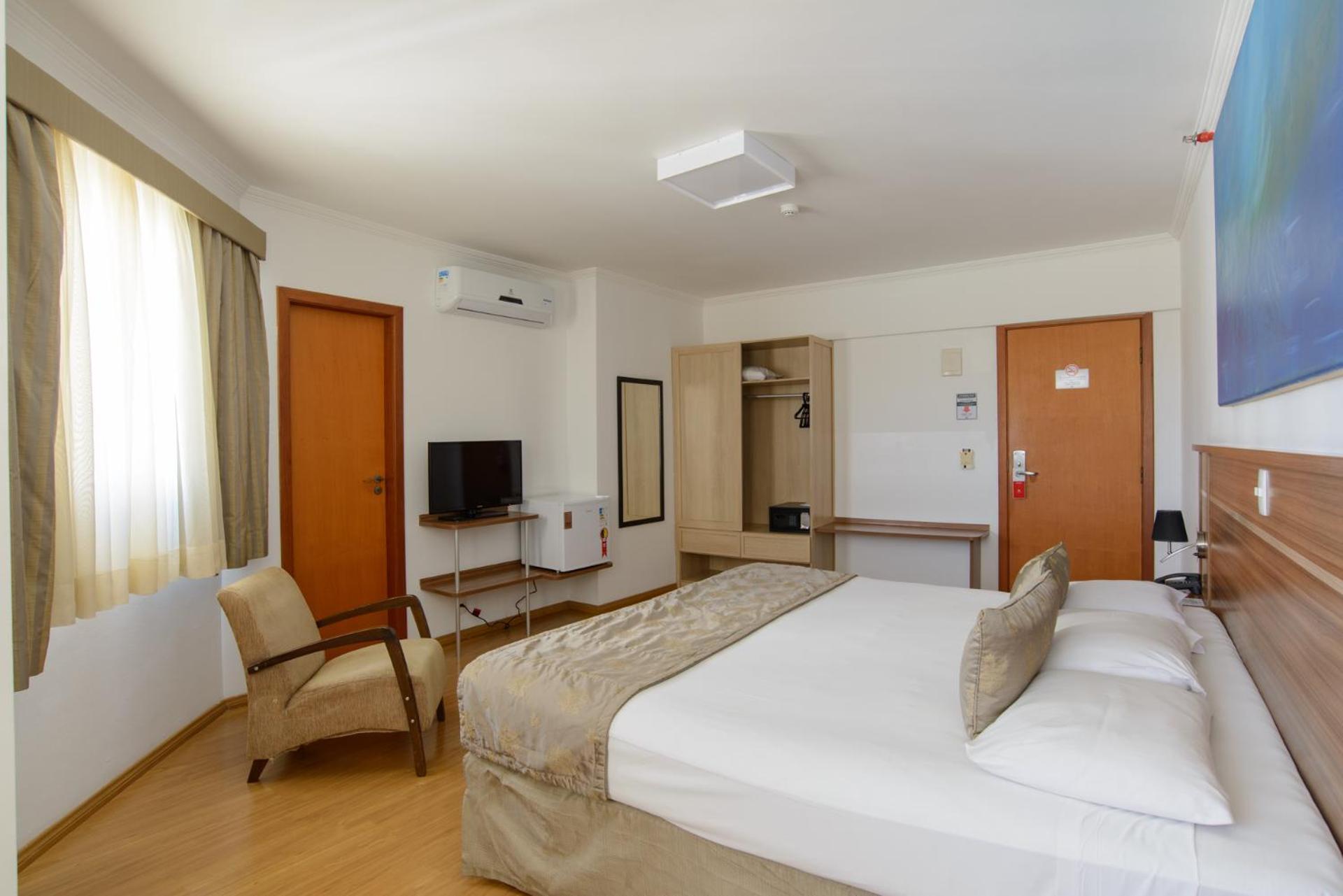 Faro Hotel Сан-Жозе-дус-Кампус Екстер'єр фото
